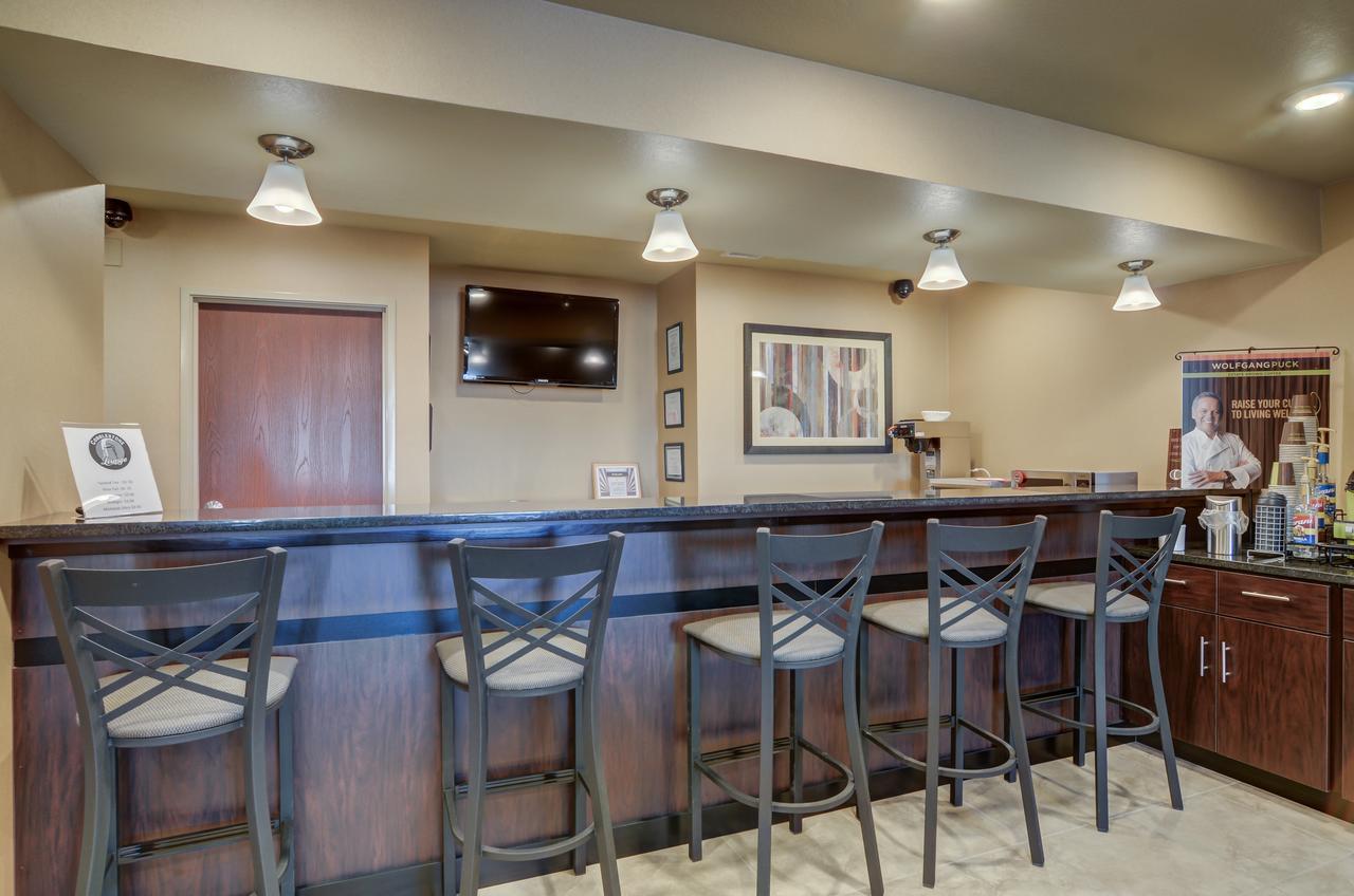 Cobblestone Inn & Suites - Oberlin ภายนอก รูปภาพ