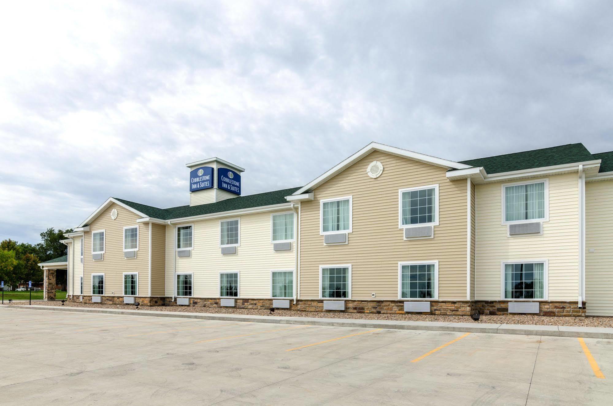 Cobblestone Inn & Suites - Oberlin ภายนอก รูปภาพ
