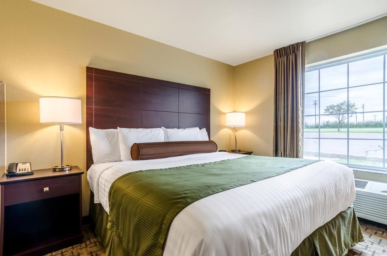 Cobblestone Inn & Suites - Oberlin ภายนอก รูปภาพ